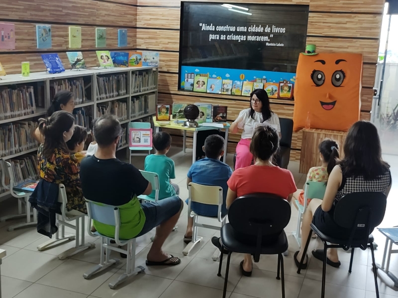 Noticia cultura-tem-programacao-especial-com-contacao-de-historias-na-biblioteca