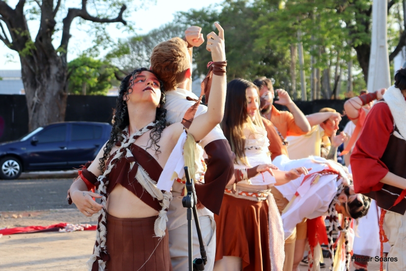 Galeria espetaculo-sincretismo---elam---escola-livre-de-artes-de-marilia