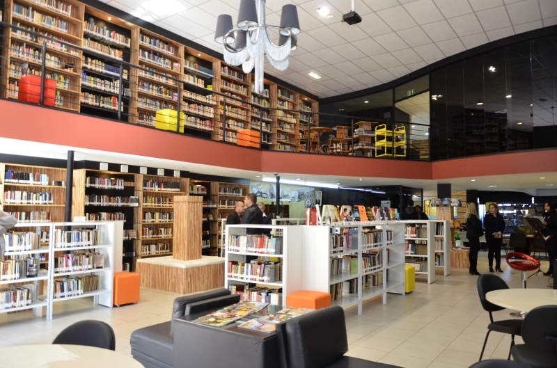 Noticia janela-literaria-reune-contacao-de-historias-clube-de-leitura-lancamento-de